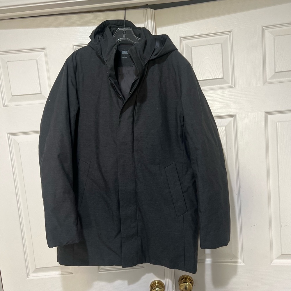 Uniqlo Women SZ M Hybrid Down Detachable Hoodie Pockets Gray Windbreaker Coat